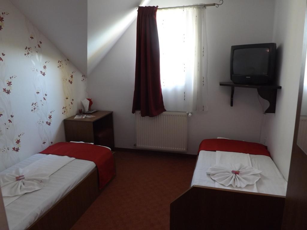 Pension La Viorel Isaila Sibiu Exterior foto